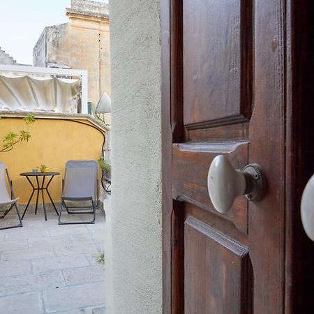 Upstairs - Skylight Apartment Lecce Exterior photo