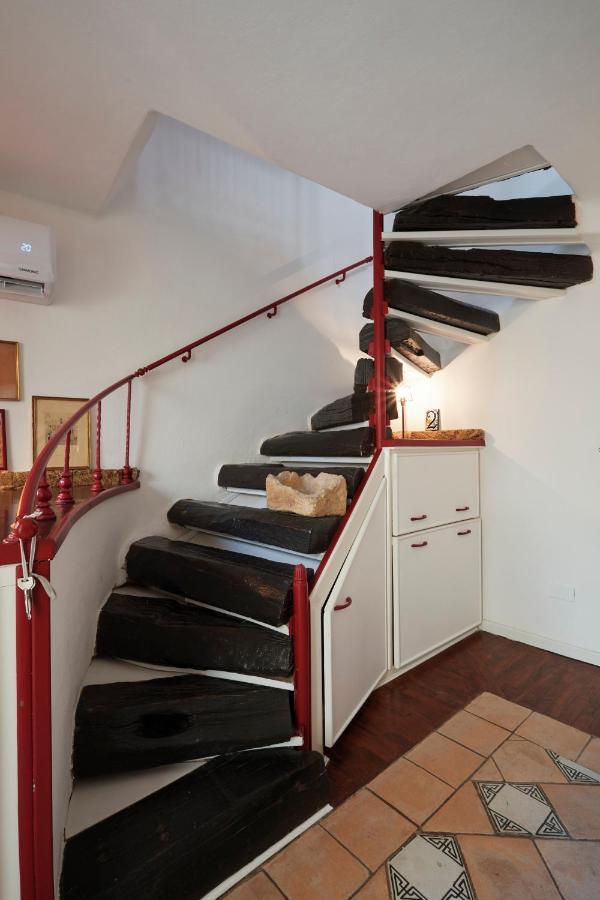 Upstairs - Skylight Apartment Lecce Exterior photo