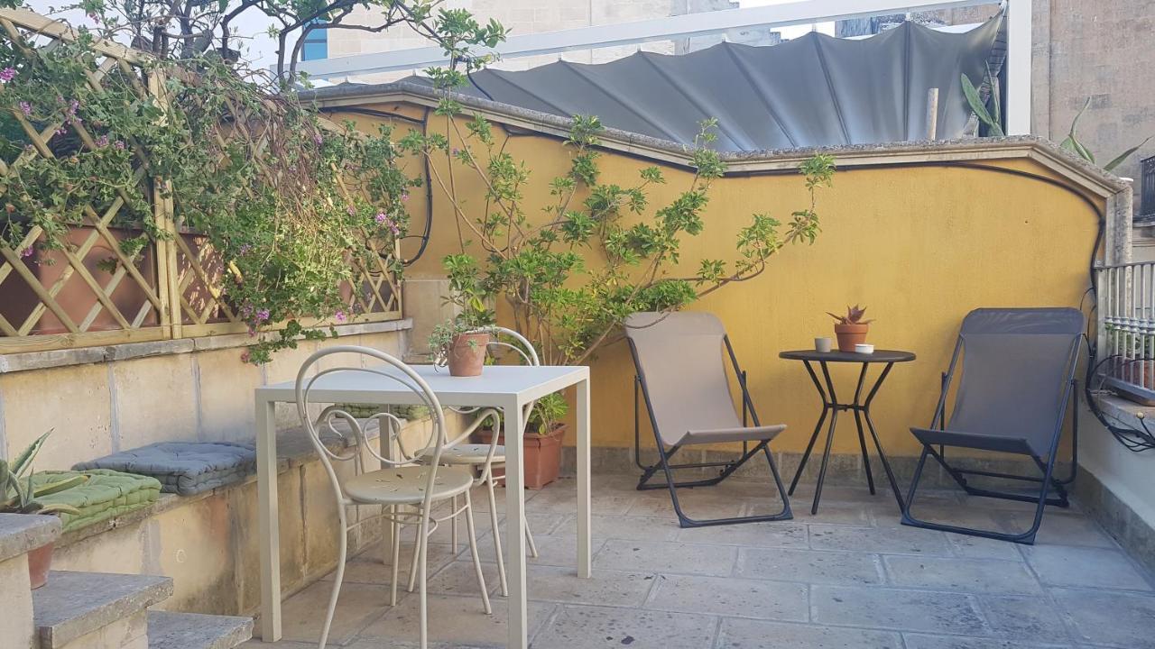 Upstairs - Skylight Apartment Lecce Exterior photo